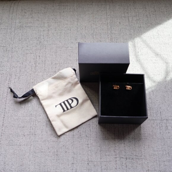 Taylor Swift The Tortured Poets Department TTPD Gold-Plated Earrings - Picture 3 of 3
